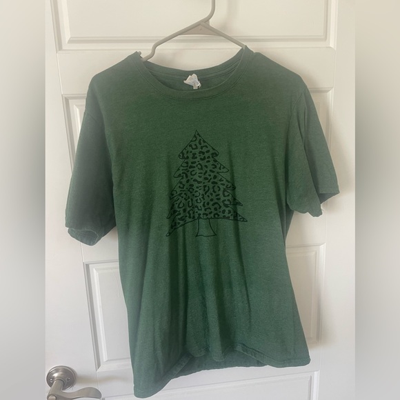 Christmas tree tee - Picture 1 of 1